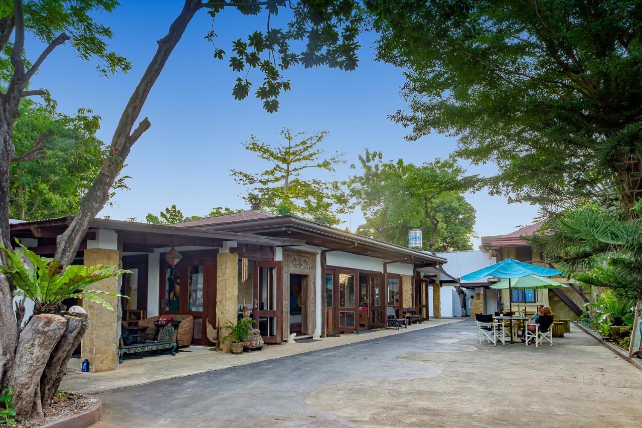 Ayo Homtel Hostel Lapu-Lapu City Exterior photo